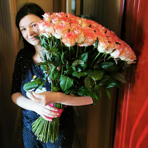 Фото товара 101 троянда "Джумілія" у Надвірній