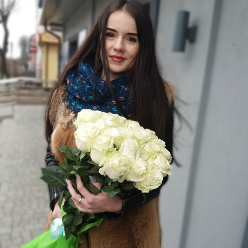 Фото товара 21 біла троянда у Надвірній