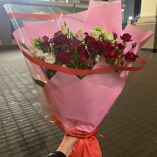 живе фото товару "15 кущових троянд"