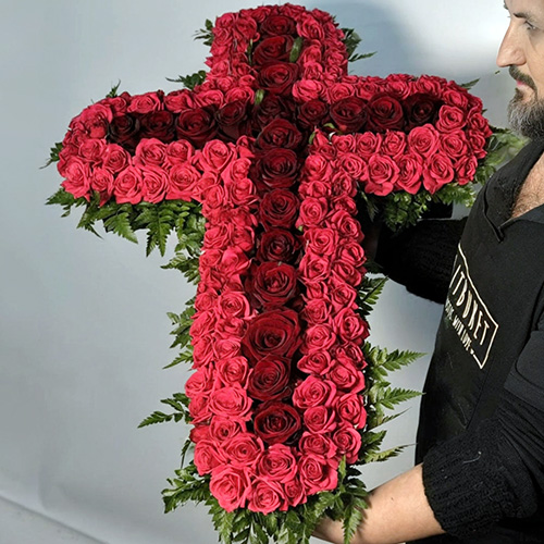 Фото товара Ікебана "Багряний хрест" у Надвірній